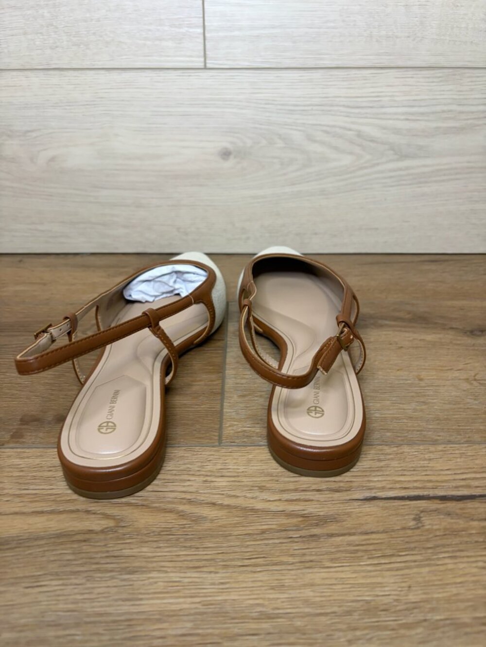 Giani Bernini Umaac Snip Toe Slingback Flats Brown White 8.5M - Picture 5 of 8